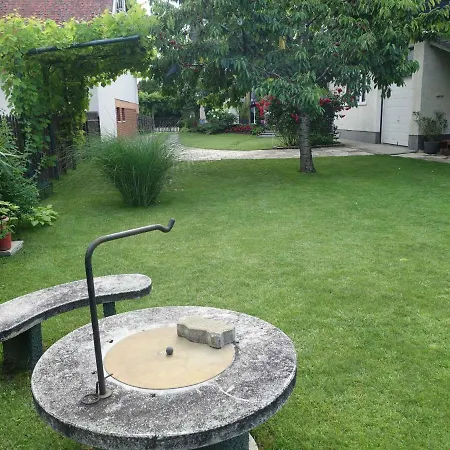 In - Balaton 43120 شقة *